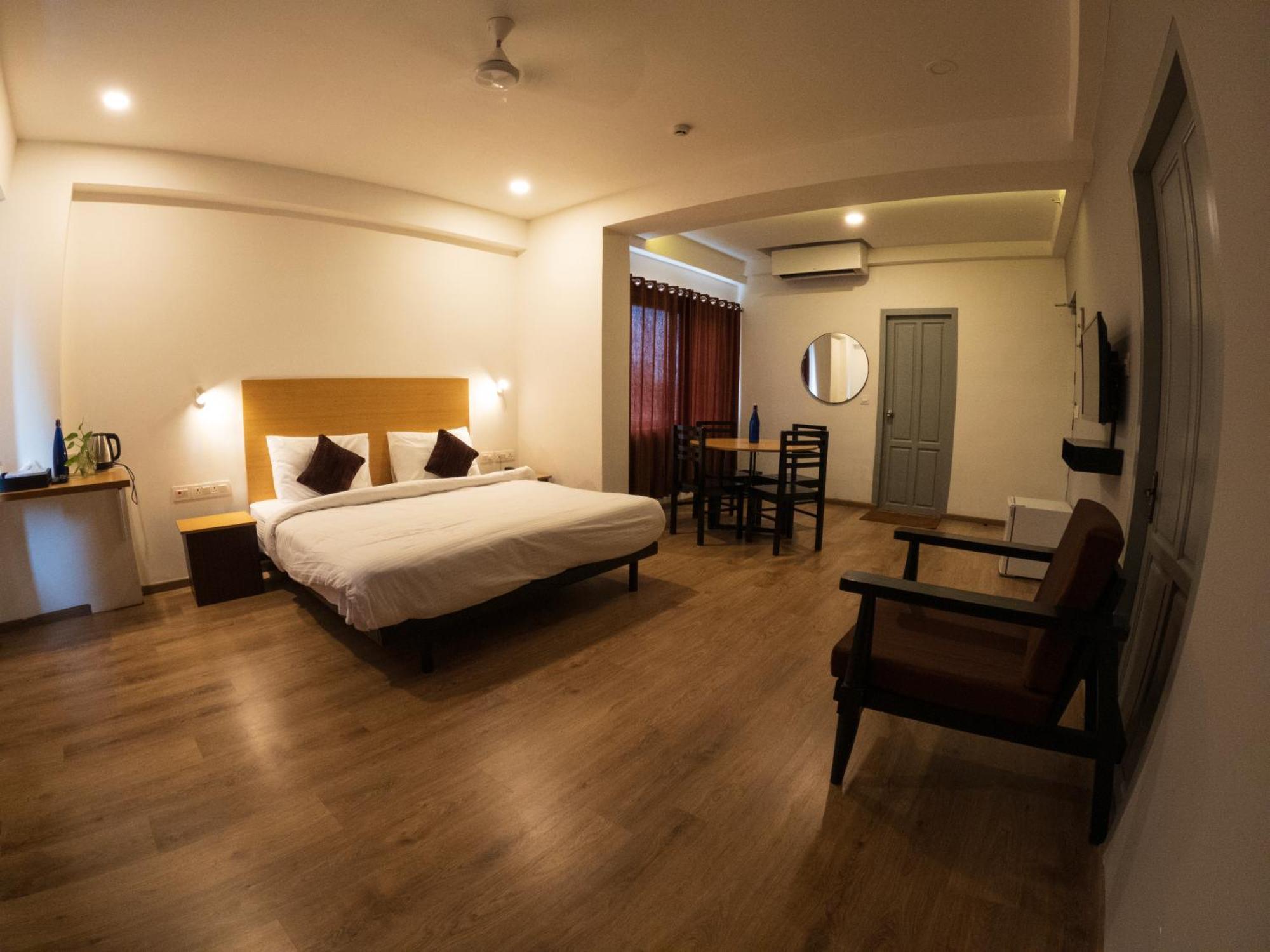 טריואנדרום Hotel B R Regency מראה חיצוני תמונה