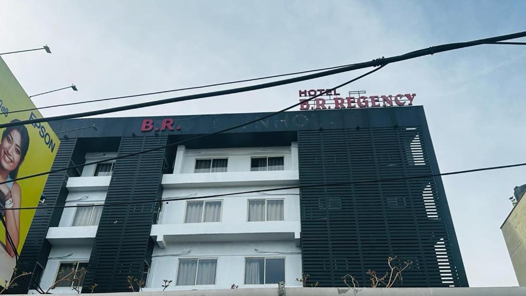 טריואנדרום Hotel B R Regency מראה חיצוני תמונה