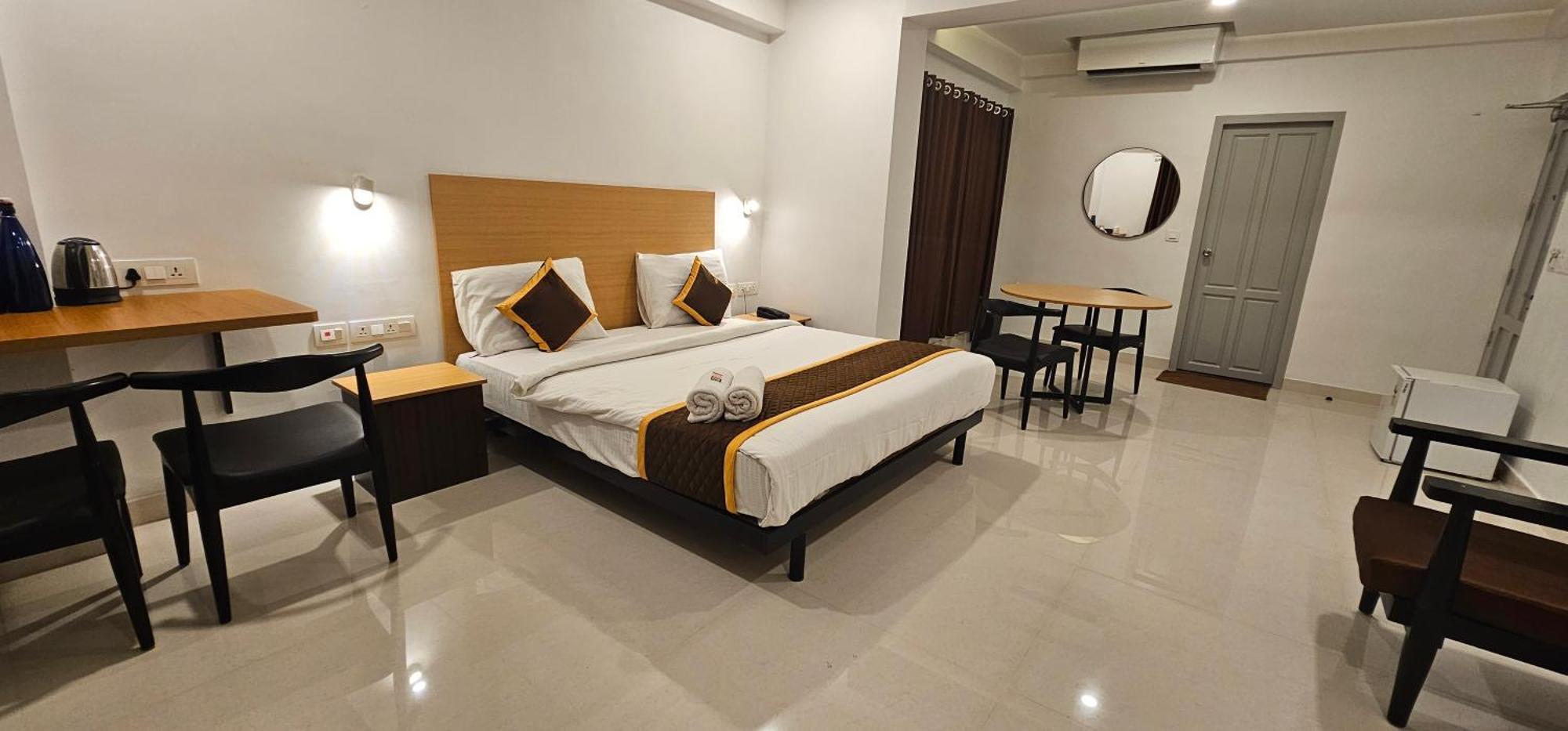 טריואנדרום Hotel B R Regency מראה חיצוני תמונה